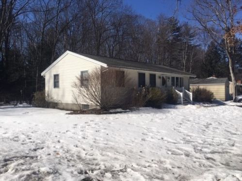 25 Spruce Dr, Dover, NH 03820-4408