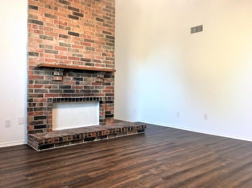 2001 Village Creek Dr, Garland TX  75040-3949 exterior