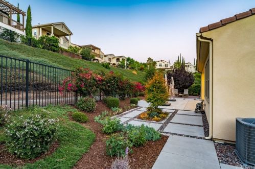 583 Vosburg Dr, Irwindale CA 91702 exterior