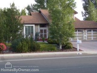 971 Country Estates Cir, Reno, NV 89511-1052