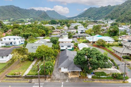 304 Wyllie St, Honolulu HI  96817-1727 exterior