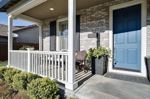630 Chardonnay Pl, Windsor, CA 95492-6686