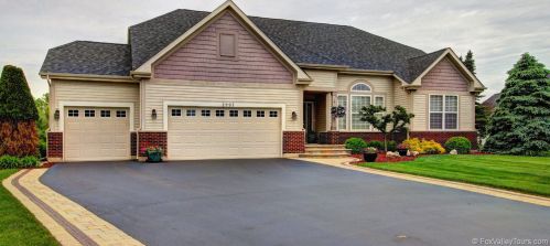 2997 Carlisle Ln, North Aurora, IL 60542-6009