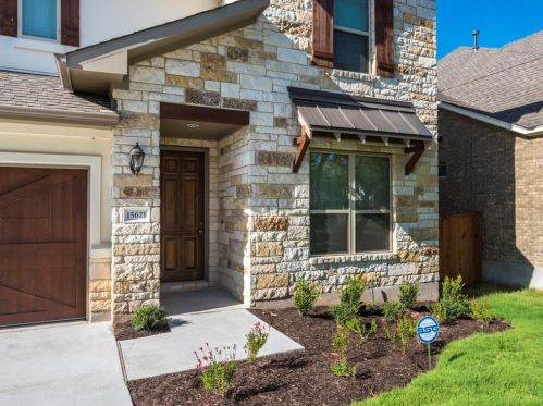 15621 Cinca Terra Dr, Austin TX  78738 exterior