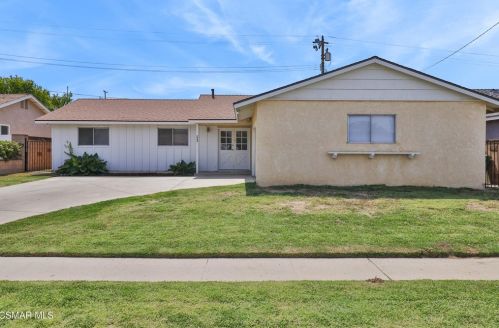 885 France Ave, Simi Valley, CA 93065-5618