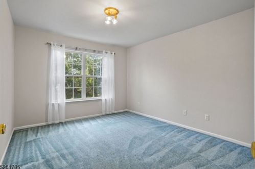 27 Grant Way, Princeton NJ  08540-1667 exterior