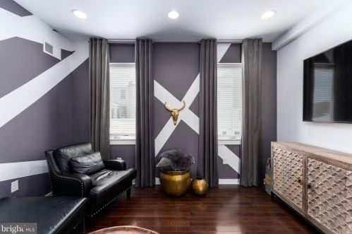 2341 Gordon St, Philadelphia PA 19132-4632 exterior