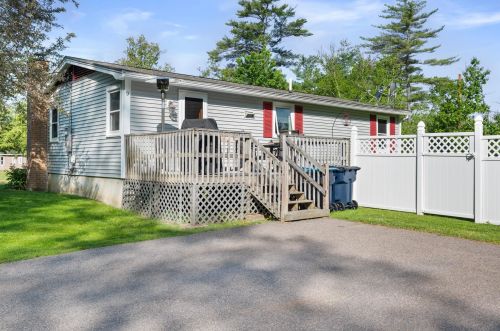 9 Horne Rd, Belmont, NH 03220-3119