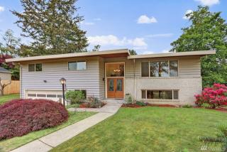 12650 61st Pl, Seattle, WA 98178-3527