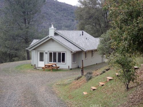 6689 Deer Park Dr, Midpines, CA 95345-9713