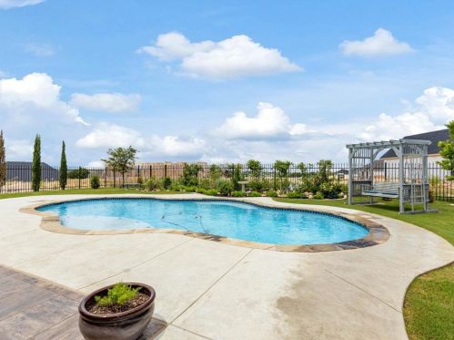 11029 Hawkins Home Blvd, Fort Worth TX  76126-4735 exterior