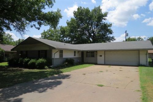 1818 Thompson Ave, Enid, OK 73703-7729