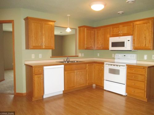 1273 Heritage Ln, Saint Cloud, MN 56387-4511