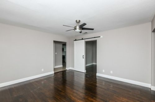 4329 Strong Ave, Fort Worth TX  76105-4254 exterior