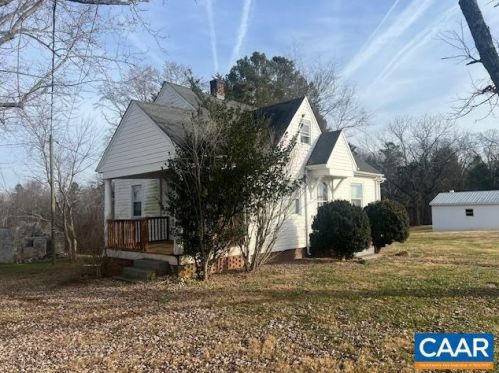 89 Mohawk Rd, Buckingham, VA 23921-3412