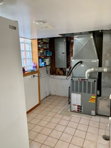 8453 North Ter, Niles IL  60714-2369 exterior