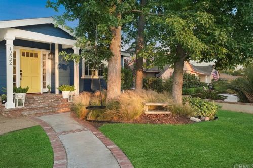 13522 Eton Pl, Santa Ana, CA 92705-2725