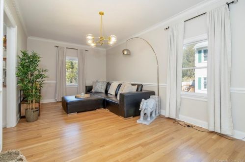15 Cannon St, Norwalk CT  06851-3823 exterior