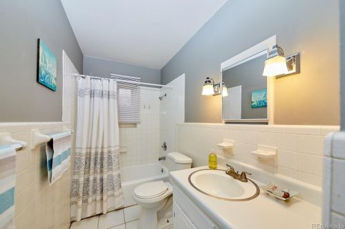 840 Ursula St, Denver CO  80011-6656 exterior