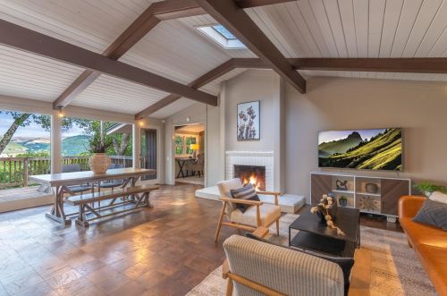 2 Cummings Dr, Tassajara Hot Springs, CA 93924-9754