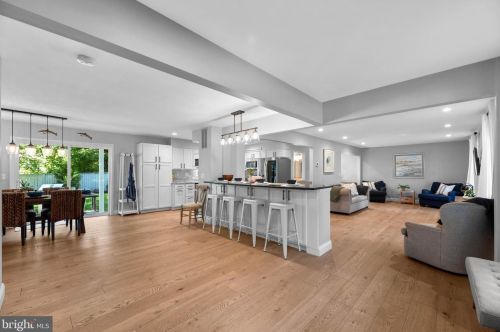 92 Berrywood Dr, Severna Park MD 21146-2001 exterior