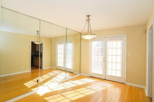 1056 Wedgewood Ln, Tucker, GA 30084-1398