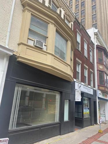 915 Hamilton St, Allentown, PA 18109-2635