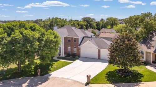 428 Roosevelt Woods Ct, Fenton, MO 63026-3982
