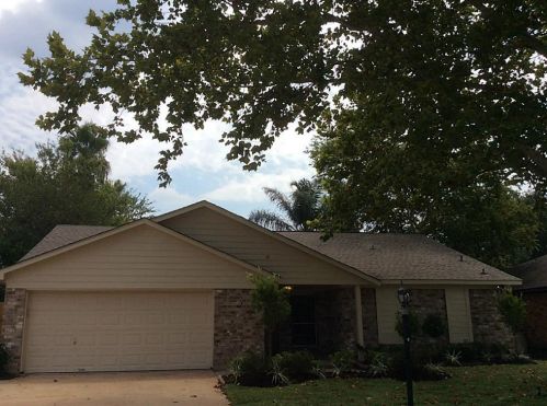 2 Stoneybrook St, Angleton TX  77515-3352 exterior