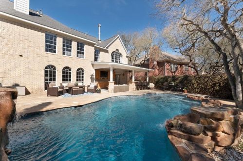 5415 Austral Loop, Austin TX  78739-1711 exterior