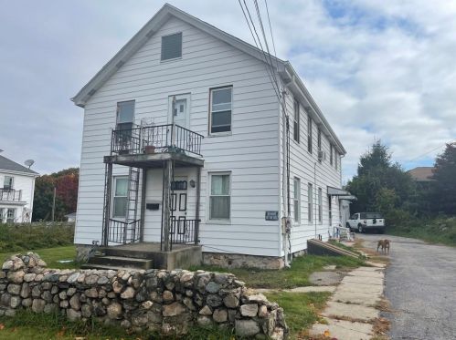 69 Tower St, Westerly, RI 02891-1925