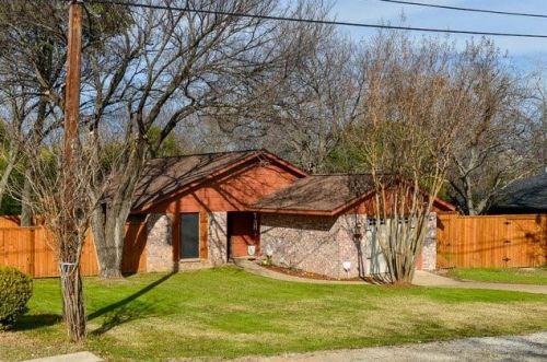 2757 Buna Dr, Dallas, TX 75211-2308
