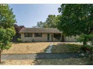 15209 Stevenson Dr, Vancouver, WA 98683-8923