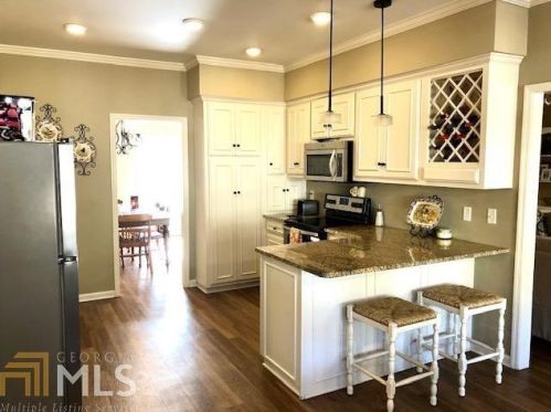104 Elliswood Dr, Statesboro, GA 30458-9145