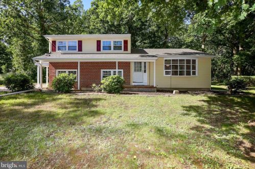 609 Francis Ave, Waterford, NJ 08089-1019
