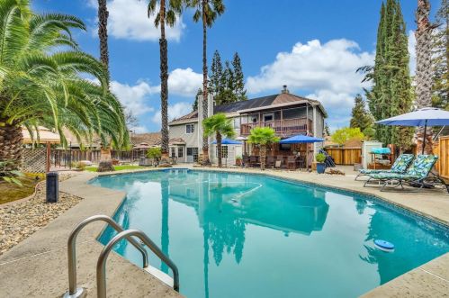 4908 Laguna Woods Dr, Elk Grove, CA 95758-4140