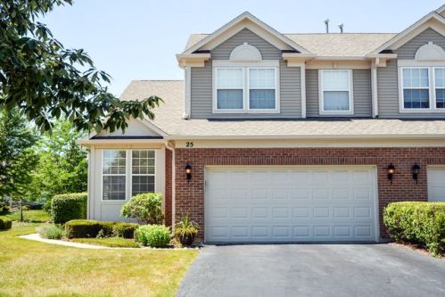 25 Brixton Ct, Barrington Hills, IL 60102