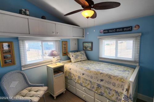 31 Crane Way, Lavallette NJ 08735-1306 exterior