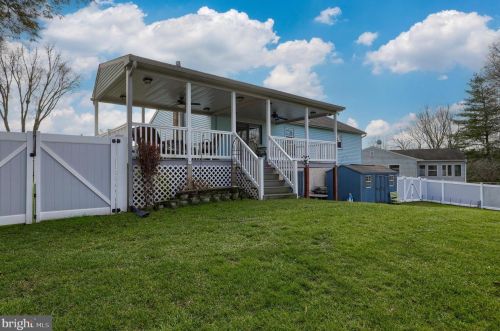 15 Rosewood Dr, Lancaster PA  17603-9329 exterior