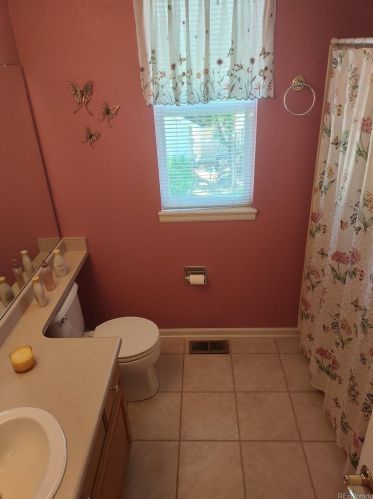 2668 Troy Ct, Denver CO 80011-6641 exterior