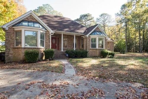 53 Faye Dr, Smithfield, VA 23430-1622