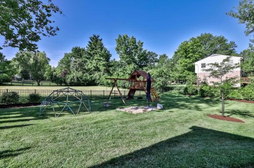 10475 Deerfield Rd, Cincinnati OH  45242-4319 exterior