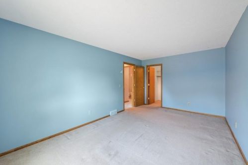 4276 Bridgewood Ter, Saint Paul MN  55127-7805 exterior