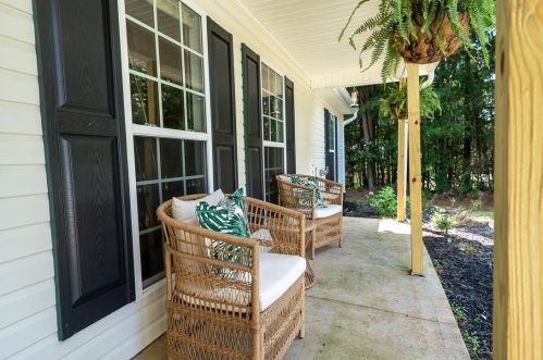 177 Ivy Hills Cir, Mount Airy, GA 30563-4133