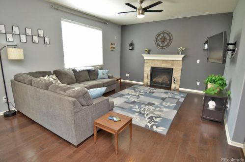 4990 Valdai Way, Aurora CO  80015-6792 exterior