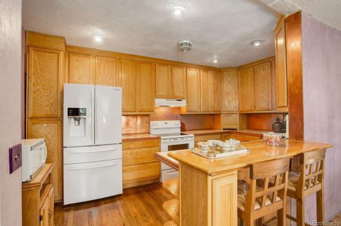 850 Kendall St, Denver CO  80214-2313 exterior