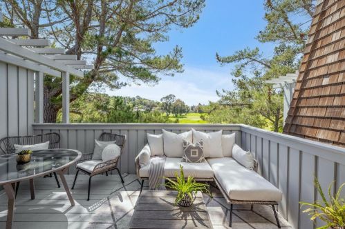 165 Knollwood Dr, San Rafael, CA 94901-1518