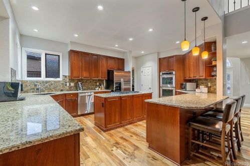 10345 Crestridge Ln, Englewood CO exterior