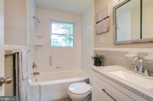 2221 Kimball Pl, Silver Spring MD 20910-1161 exterior