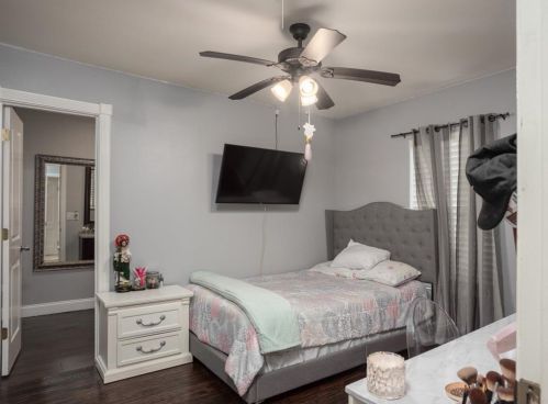 2810 Altman Dr, Irving TX  75062-4229 exterior